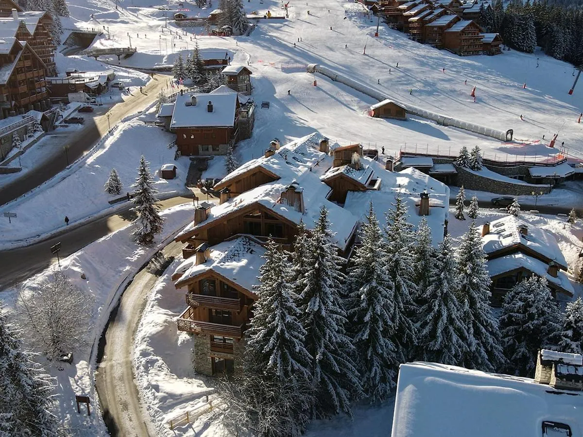 Appartement Luxe 3 Chambres Avec Spa Et Acces Direct Aux Pistes - Fr-1-613-51 Les Allues 0*,
