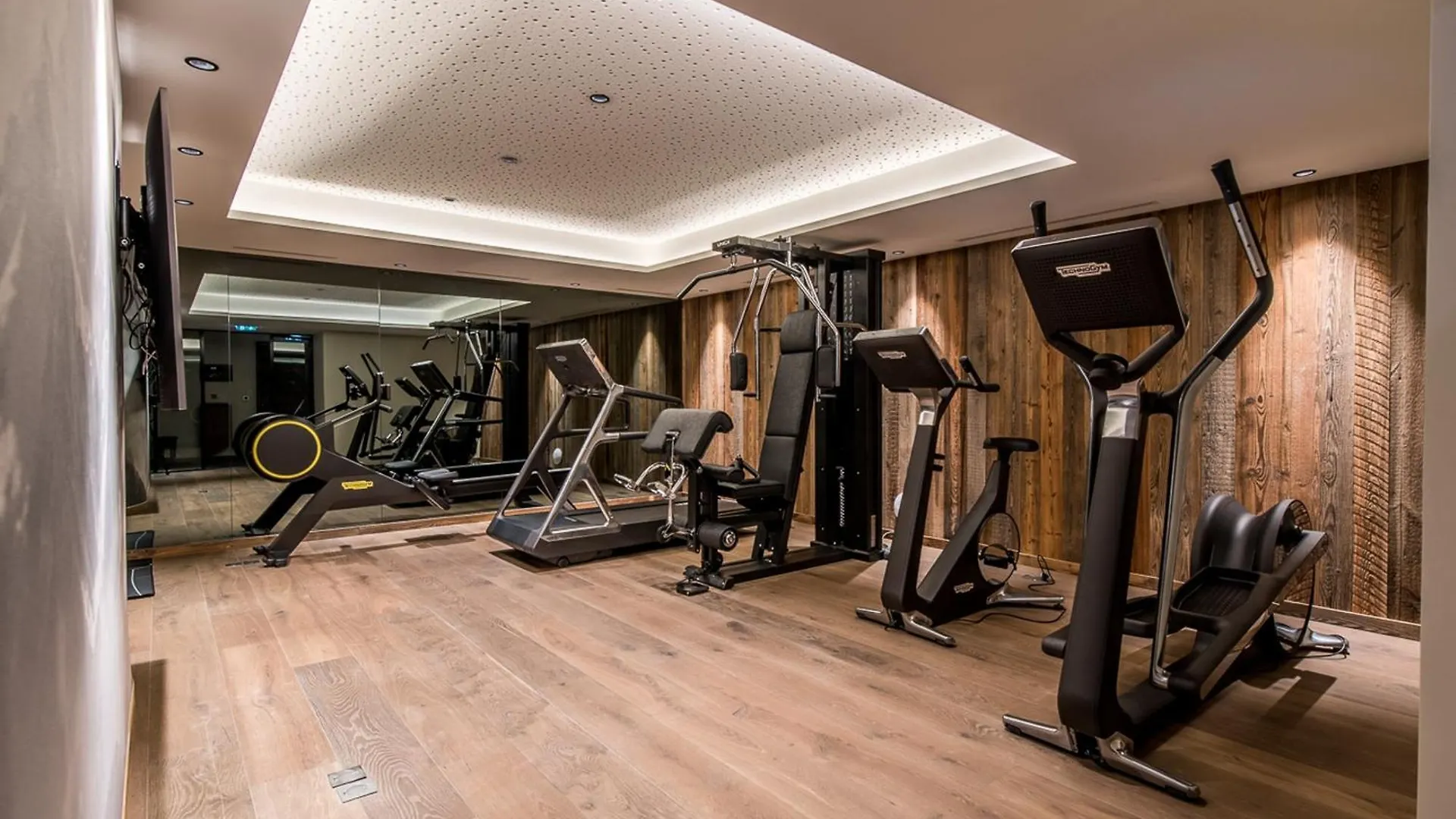 Appartement Luxe 3 Chambres Avec Spa Et Acces Direct Aux Pistes - Fr-1-613-51 Les Allues